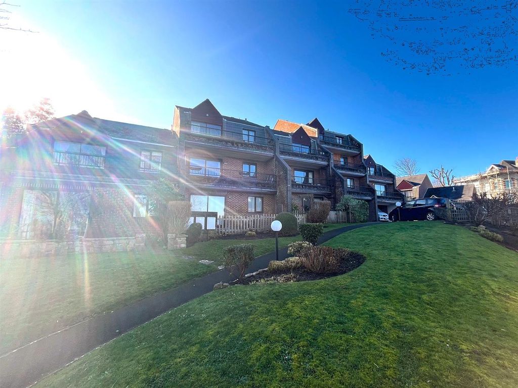 Property photo 1 of 28 4189 Windowcardsun.Jpg