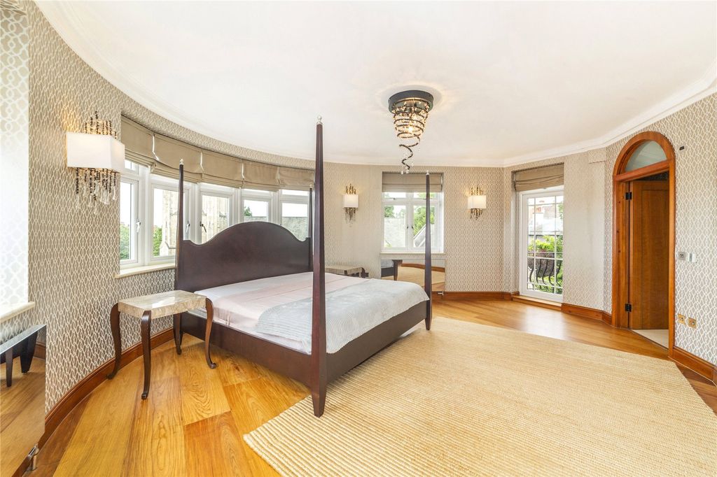 Property photo 3 of 15