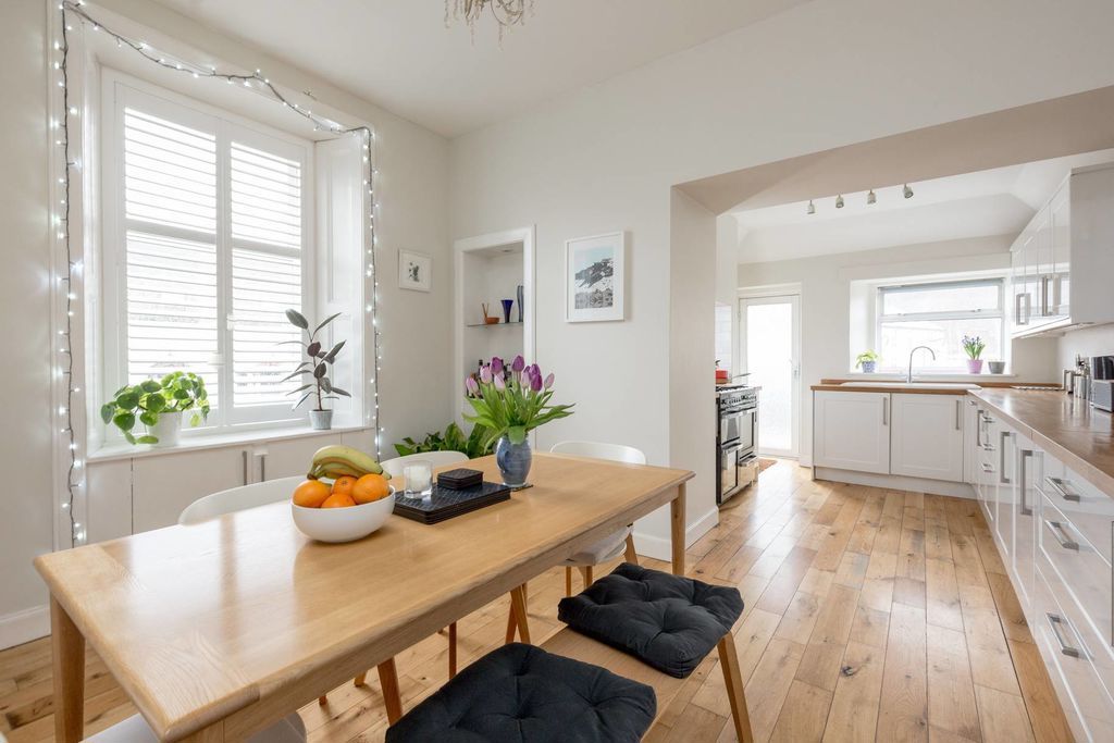 Additional image 8 of 3 bed detached house for saleAbbotsneuk, March Street, Peebles EH45