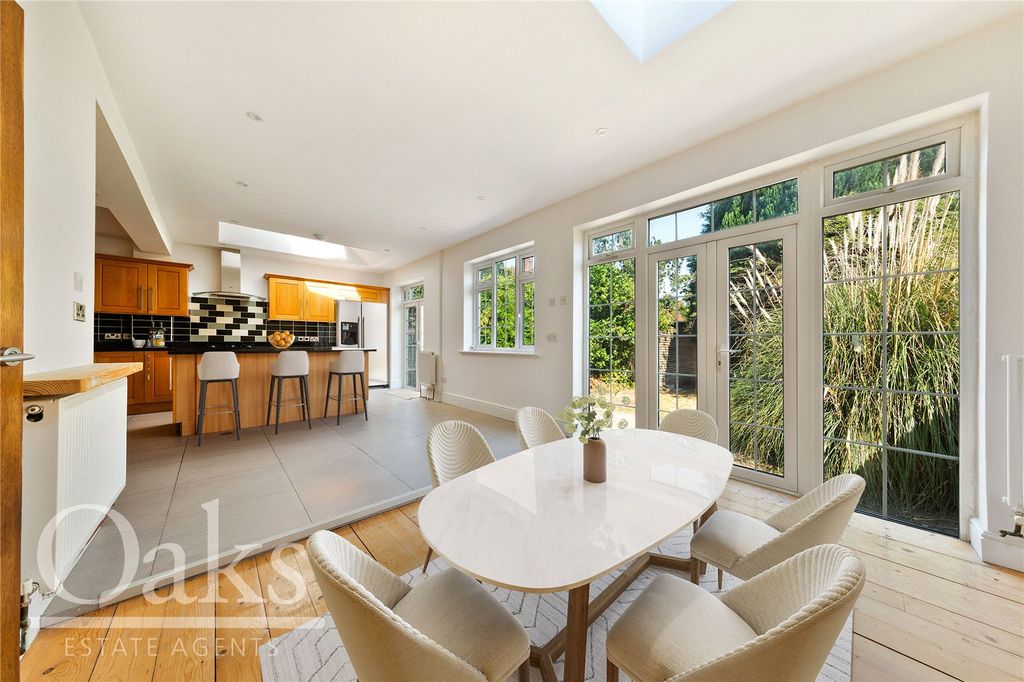Property photo 1 of 19 Picture No. 21