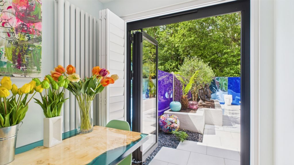 Property photo 3 of 10 Ewemove-Ennelclose-Diningexperience