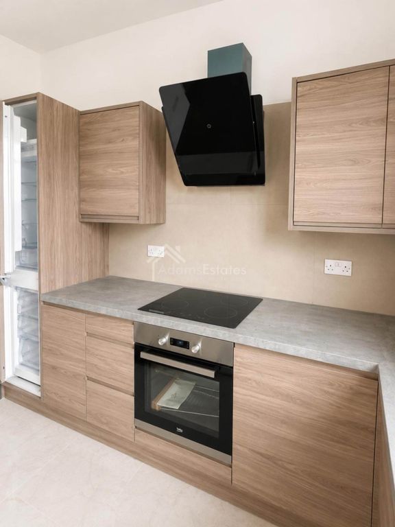 Additional image 6 of 11 bed flat for saleNorth Road, Dewsbury WF13