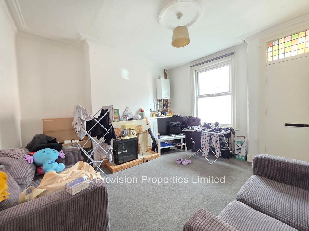 Property photo 1 of 5 Photo