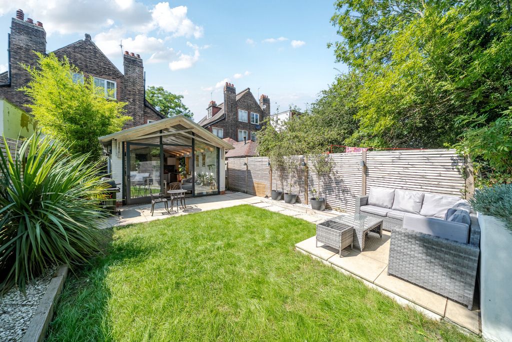 Property photo 3 of 12 1488440-18-6A550B...