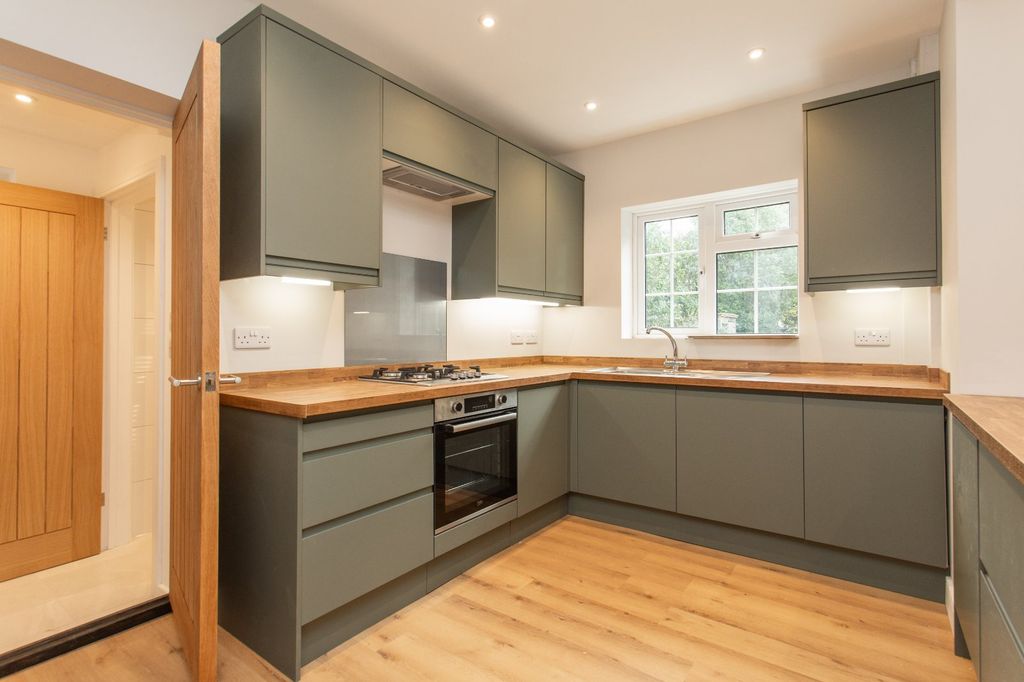 Property photo 2 of 15 Picture 2