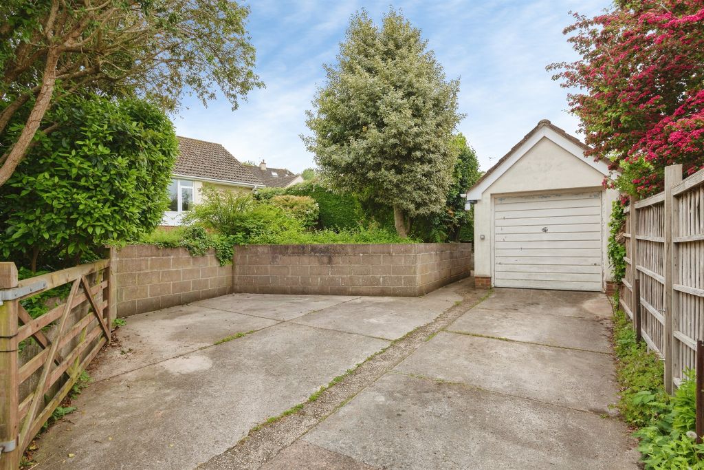 Property photo 2 of 19