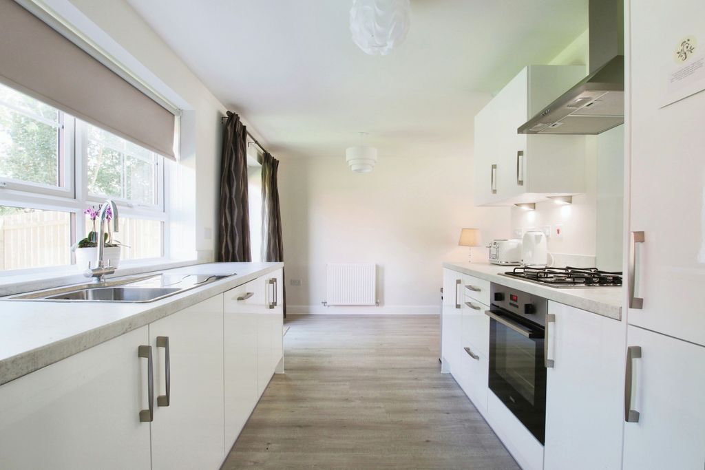 Property photo 3 of 17 3021348