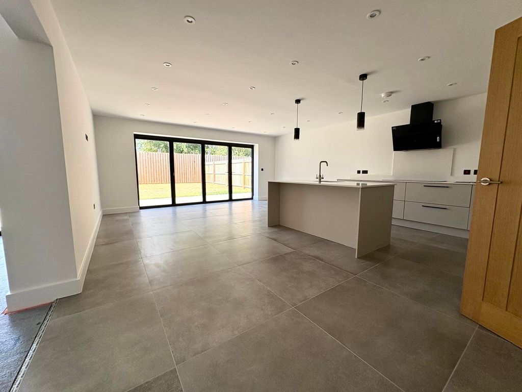 Property photo 1 of 13 Kitchen
