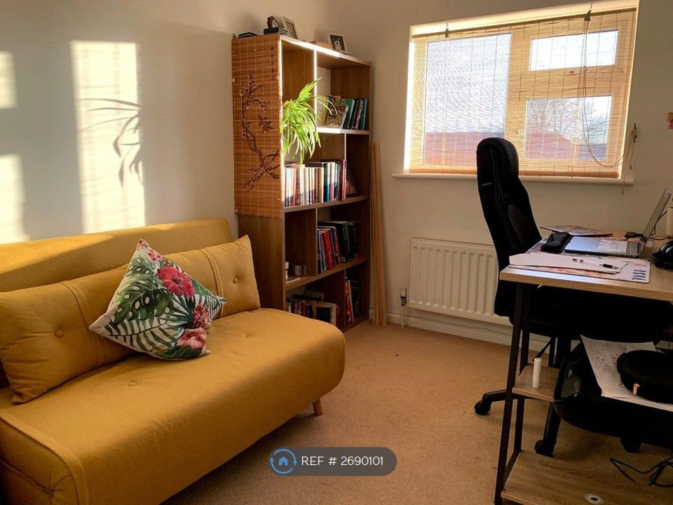 Property photo 2 of 16 Second Bedroom