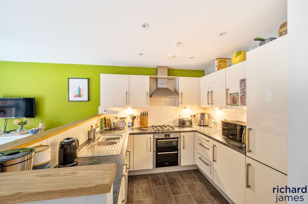 Property photo 2 of 15 1c782507720A453Caf108A5312873Fd6