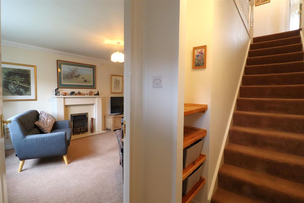 Property photo 3 of 33 Hall.Jpg