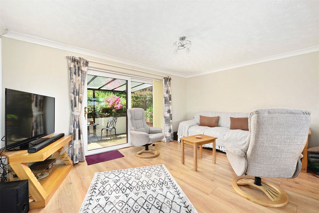 Property photo 2 of 21 Picture No. 05