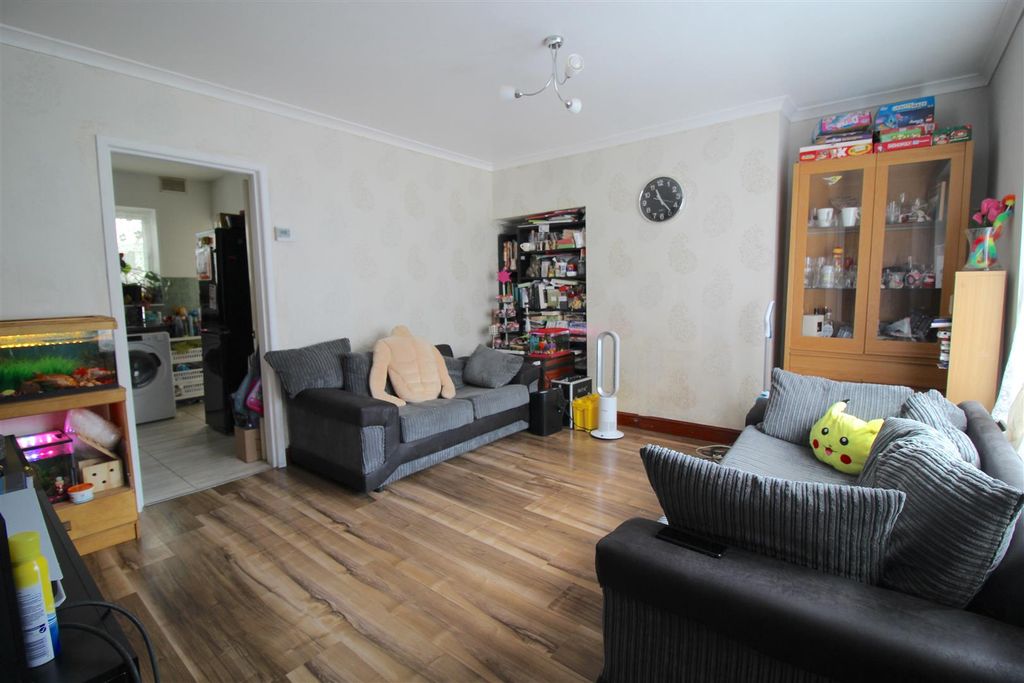 Property photo 2 of 11 Img_7028.Jpg