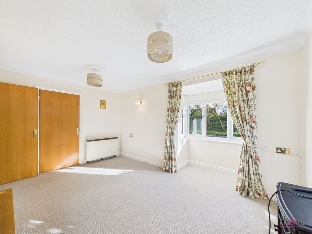 Property photo 3 of 15