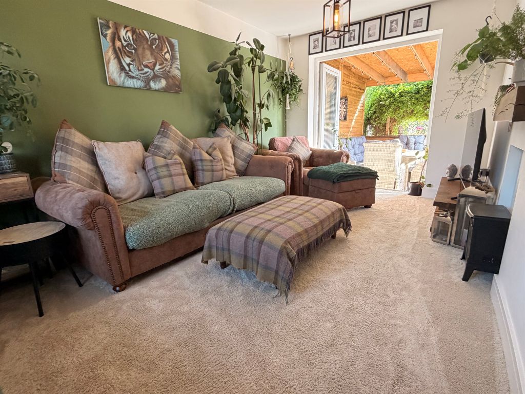Property photo 3 of 17
