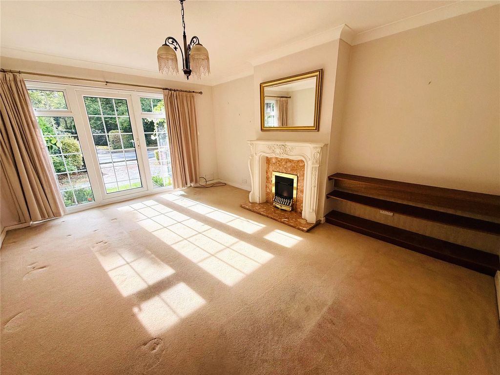 Property photo 2 of 18 Picture No. 27