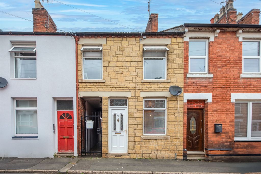 Property photo 1 of 8