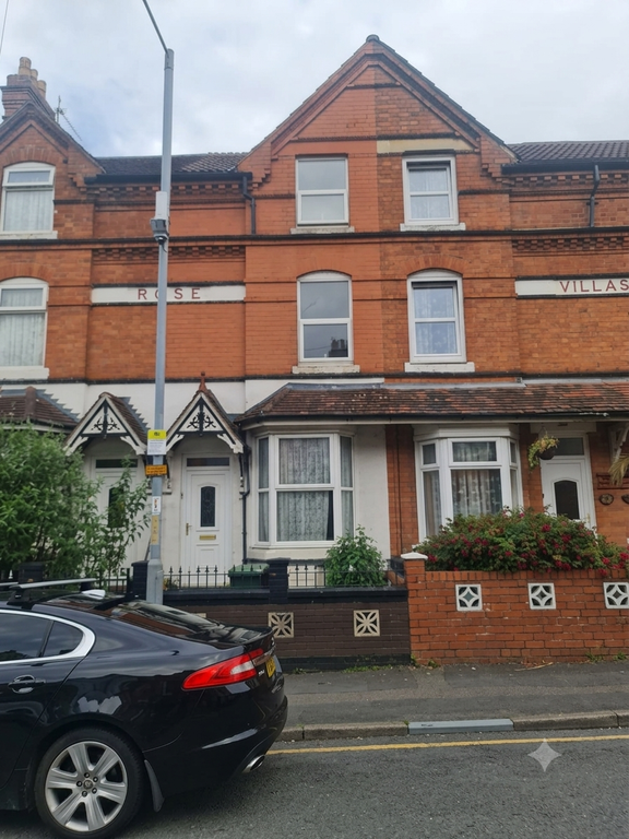 Property photo 1 of 11