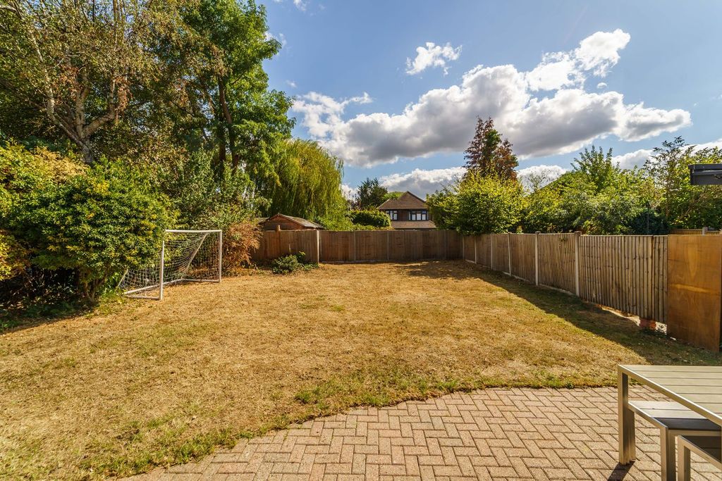 Property photo 3 of 20