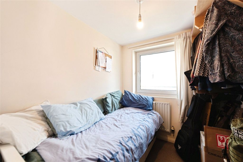 Property photo 3 of 16 Picture No. 05
