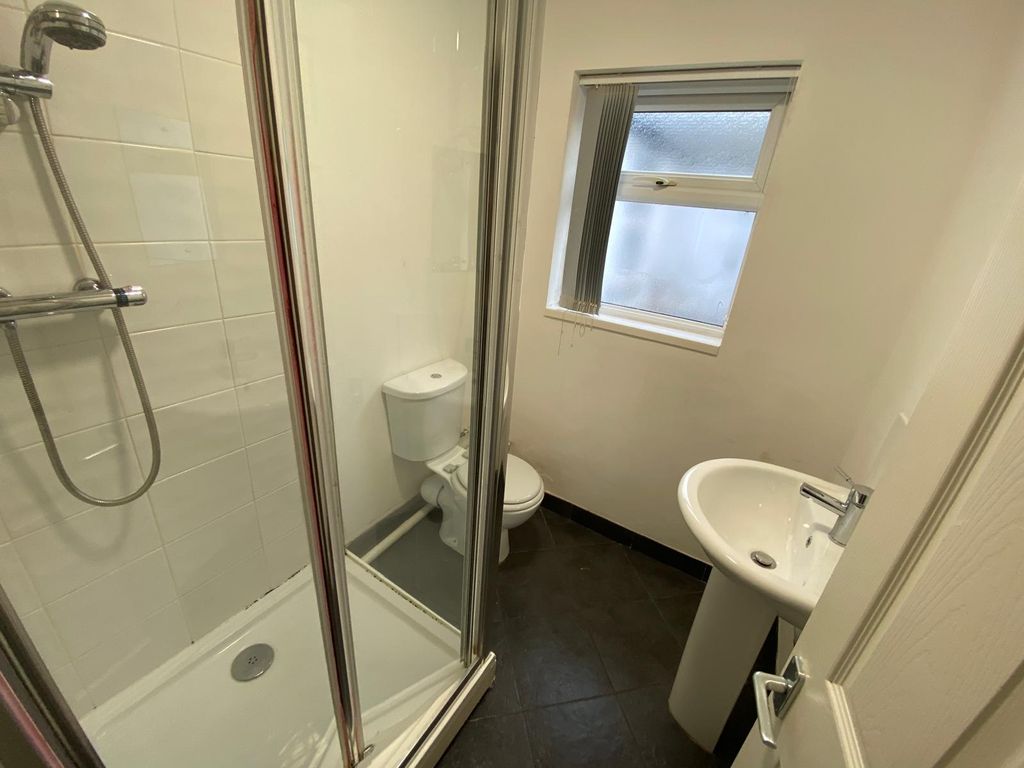 Property photo 3 of 3