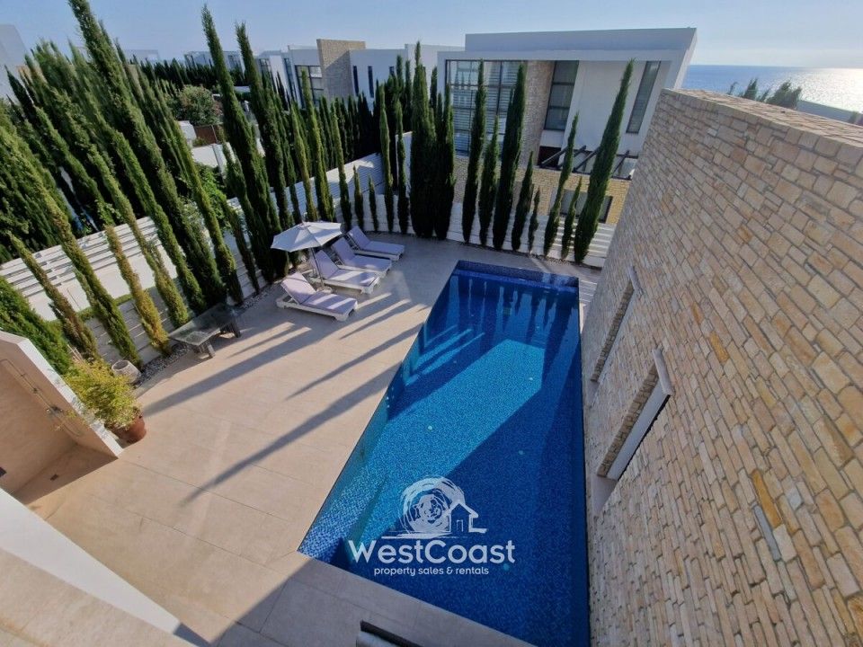 Property photo 1 of 51