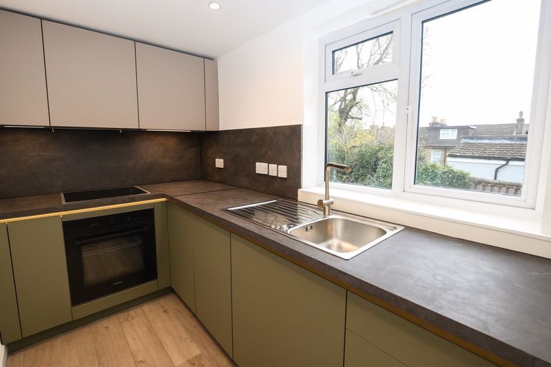 Property photo 2 of 16 Photo 3