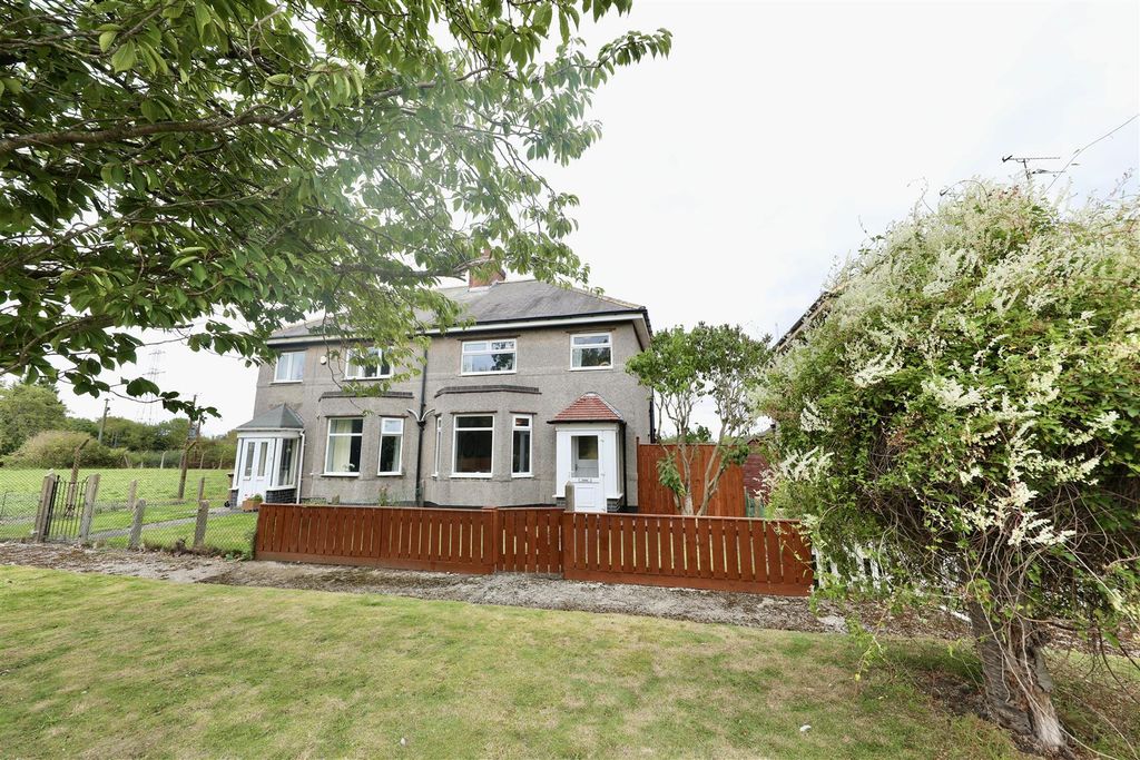 Property photo 1 of 18 Front