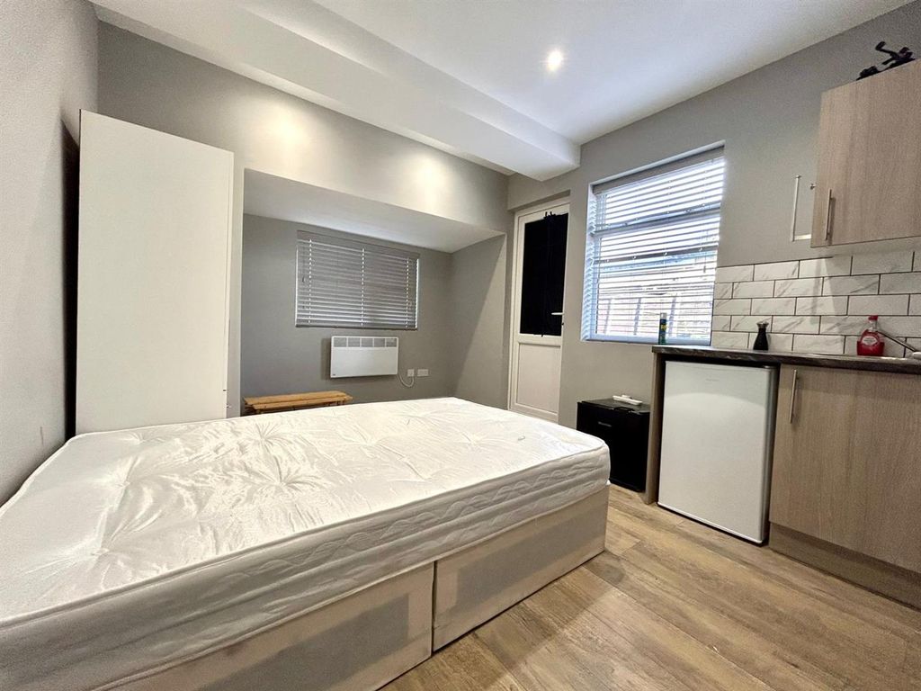 Property photo 2 of 5 Whatsapp Image 2025-11-19 At 13.14.46_c3Ebc6cd.Jpg