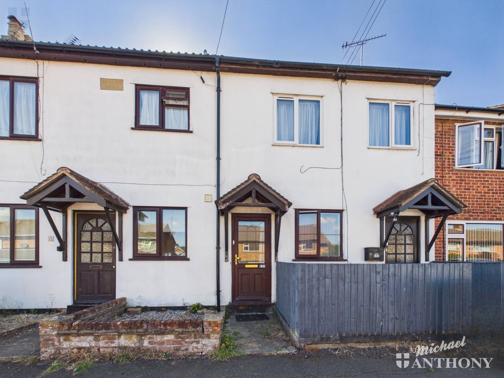 Property photo 1 of 8 Cam03852G0-Pr0754-Still008