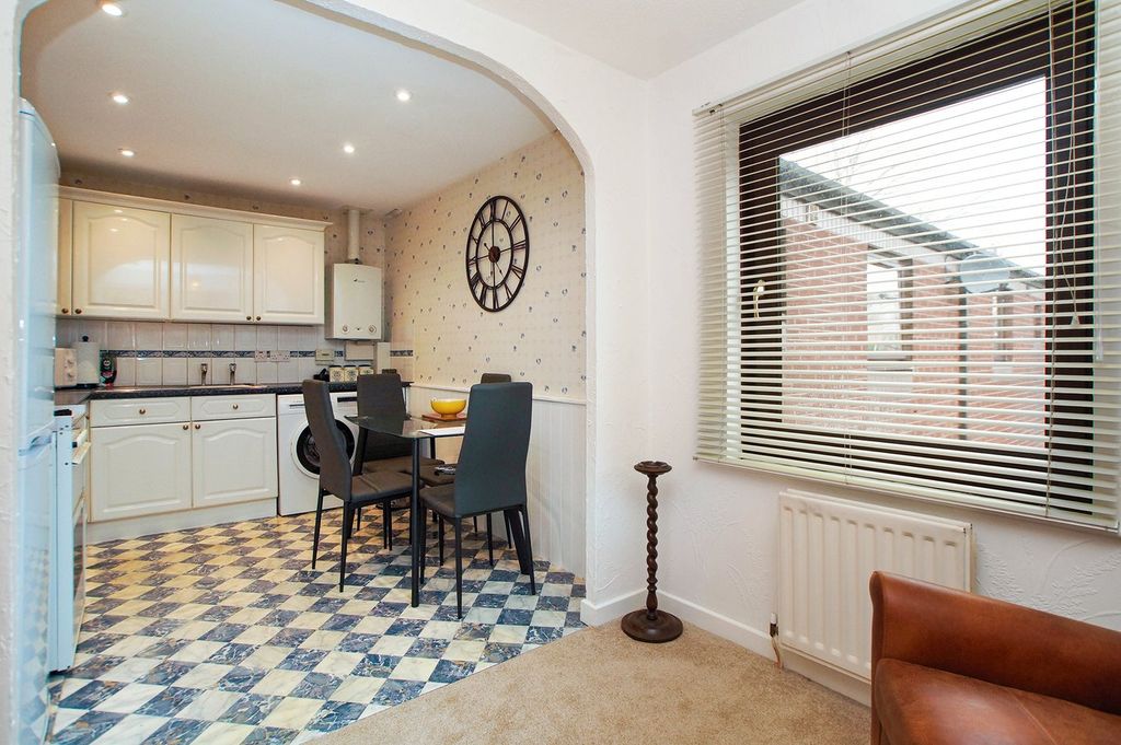 Property photo 3 of 13 Dining Kitchen