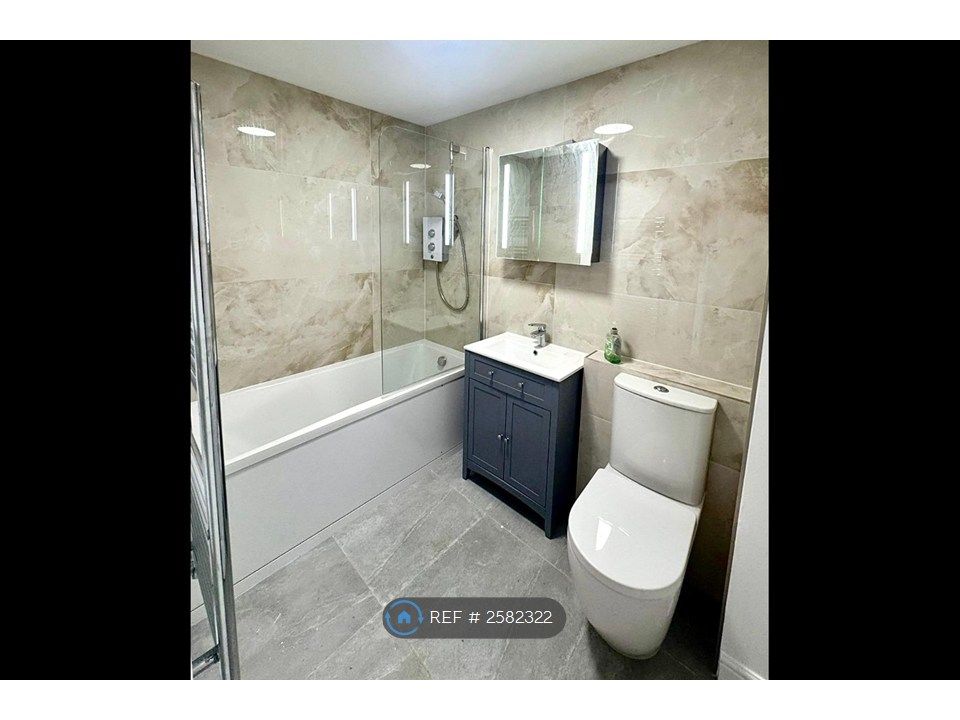 Property photo 2 of 6 Bathroom
