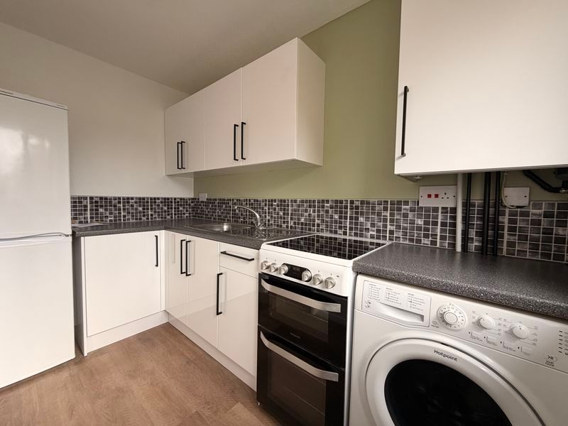 Property photo 2 of 9 Photo 13