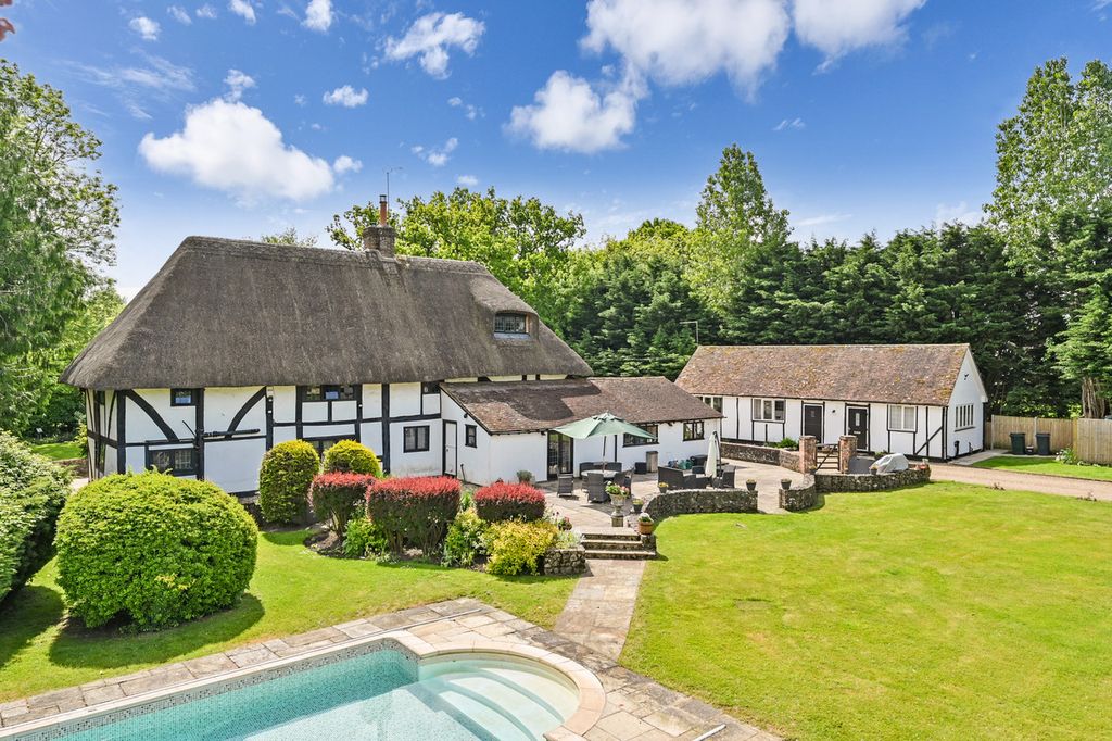 Property photo 1 of 36