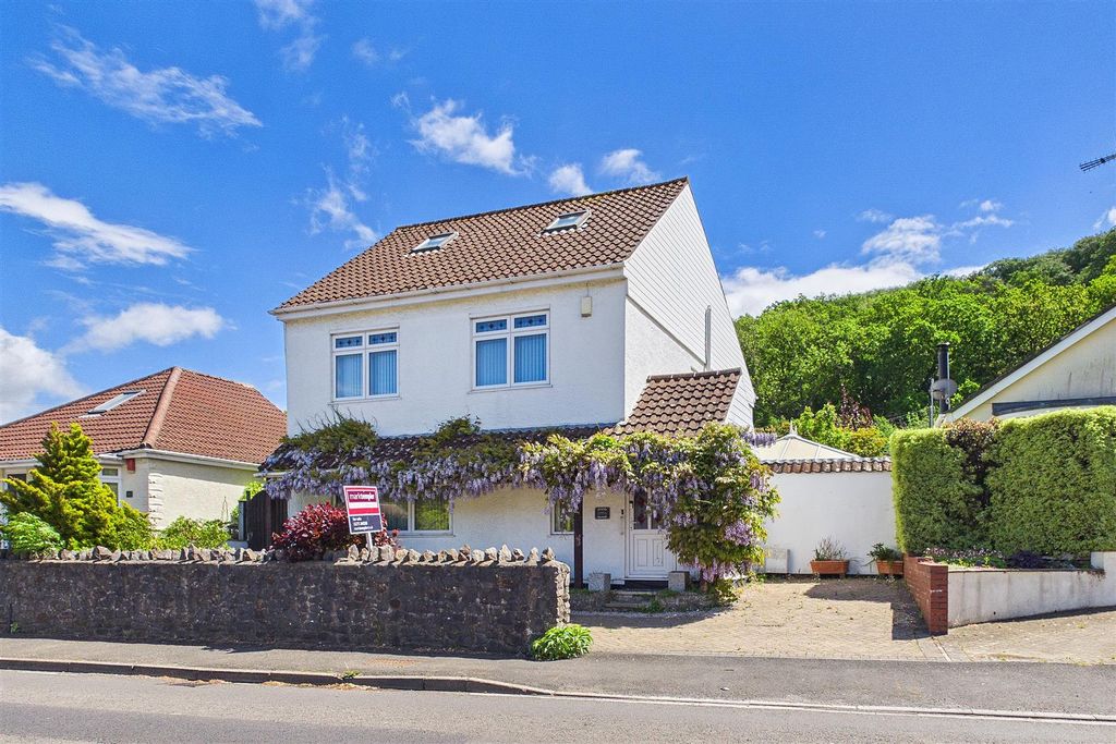 Property photo 1 of 31