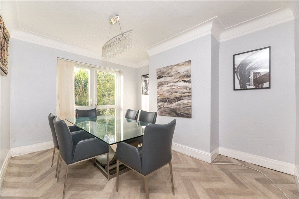 Property photo 3 of 20 Dining Room