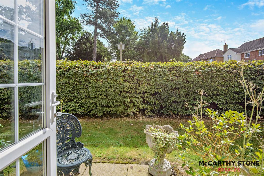 Property photo 2 of 20 8610220-Exterior01-800.Jpg