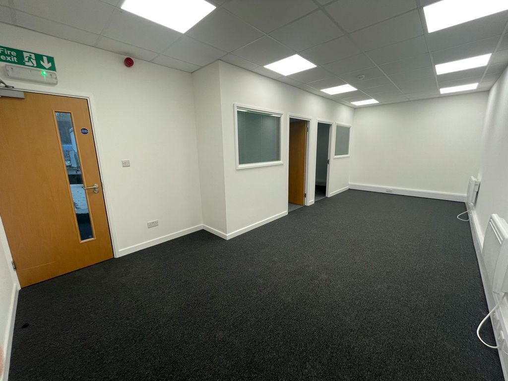 Property photo 3 of 6 Img_0287Use.Jpg