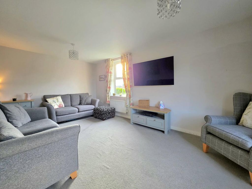 Property photo 3 of 26 Living Room