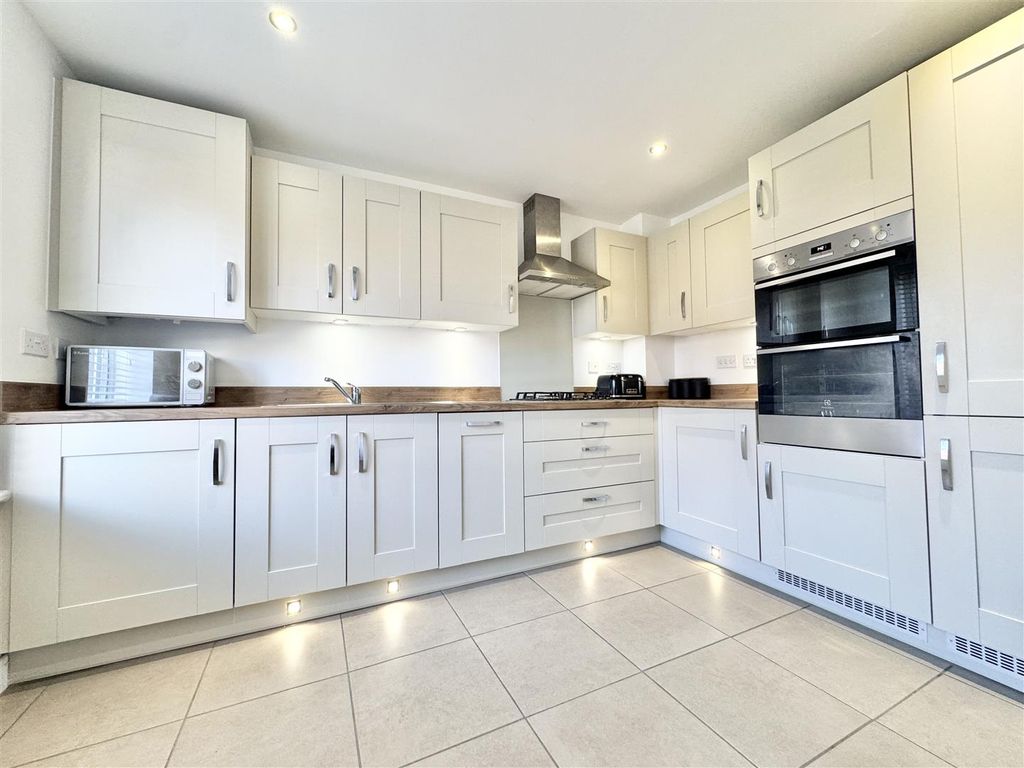 Property photo 3 of 35 Img_2723.Jpeg