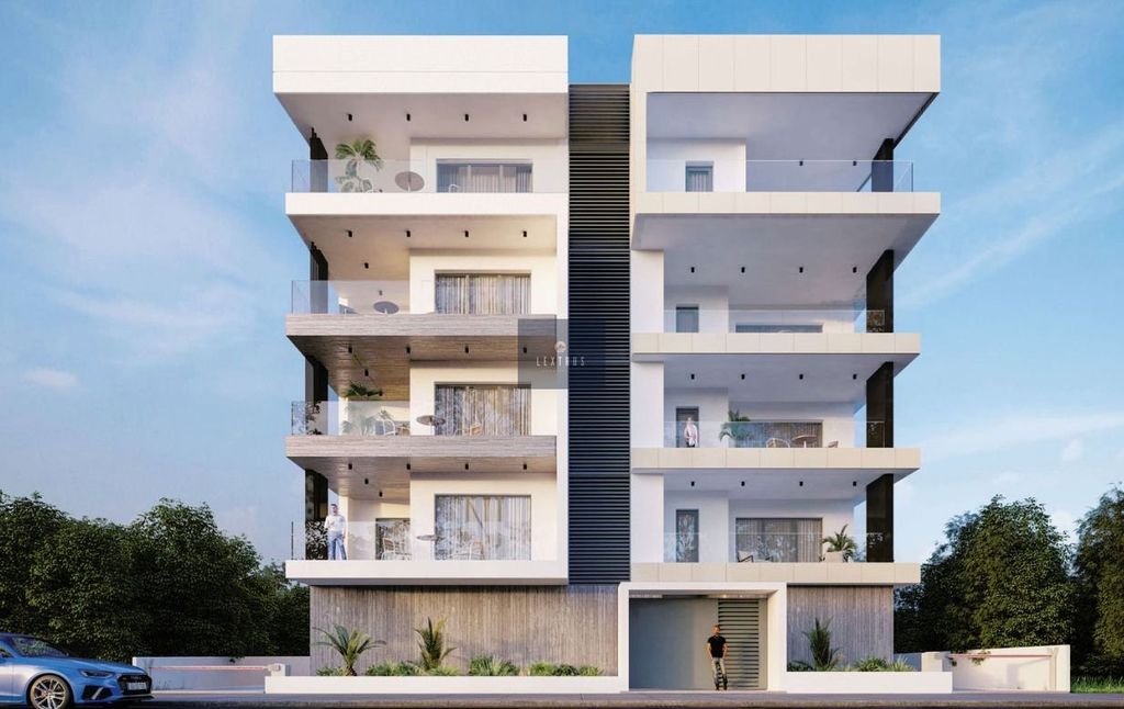 Property photo 1 of 2