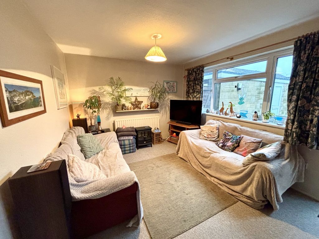 Property photo 2 of 12 Photo 8