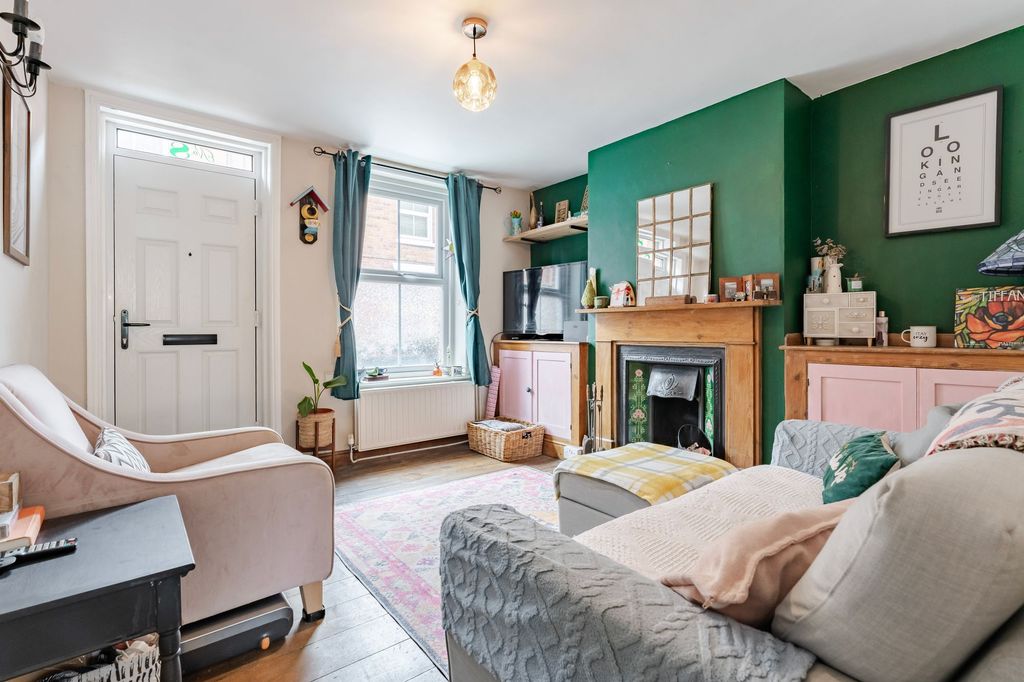 Property photo 2 of 17