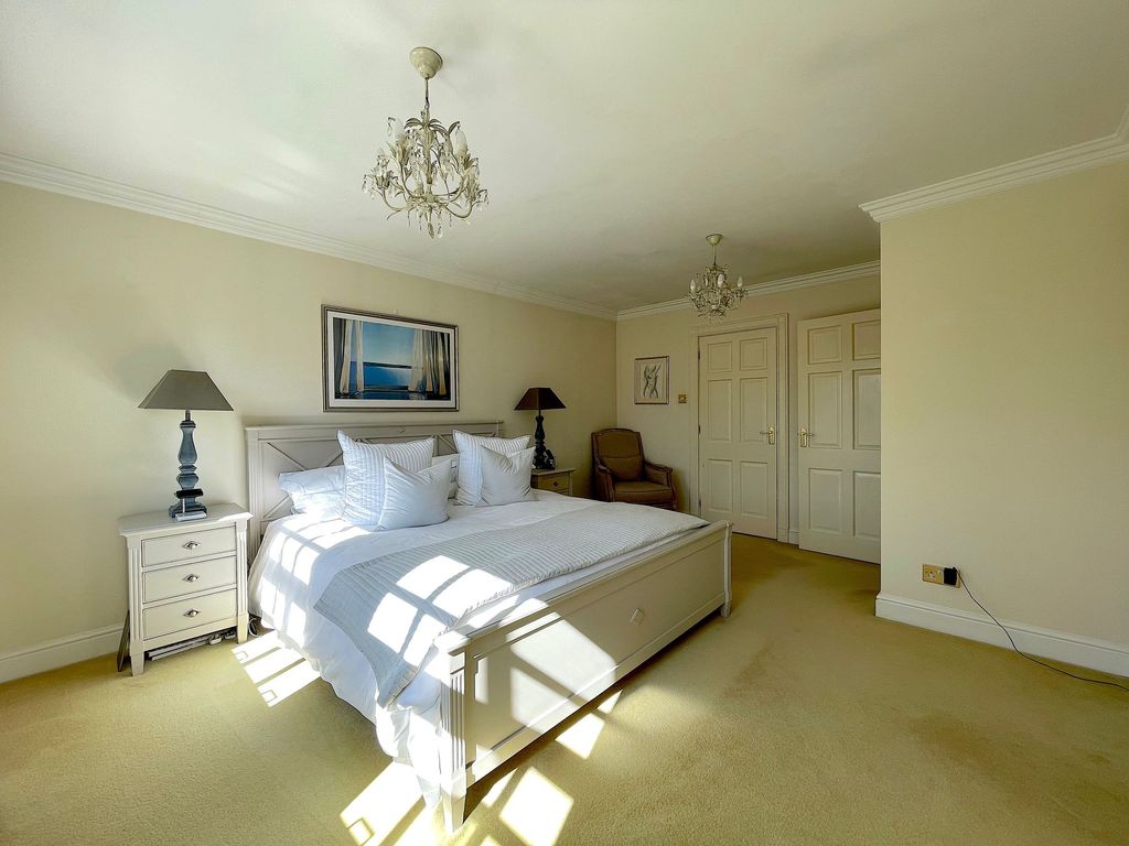 Property photo 2 of 50 Bedroom One (1)