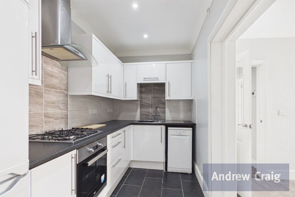 Property photo 1 of 14 (Main)