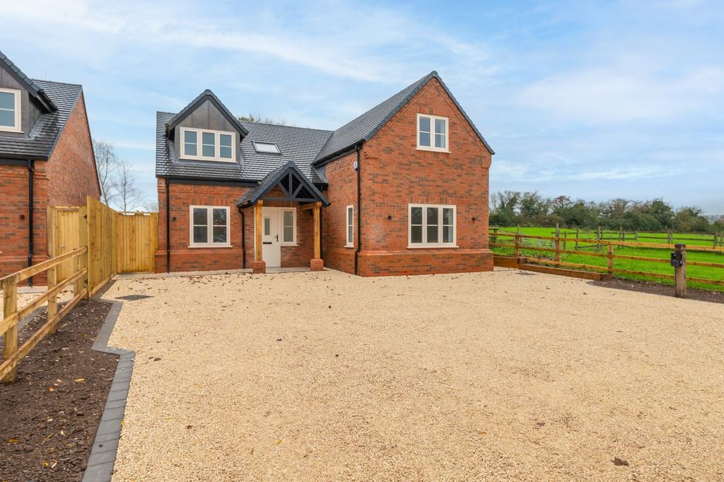 Property photo 1 of 26