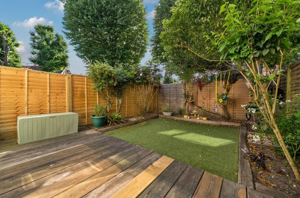 Property photo 2 of 16