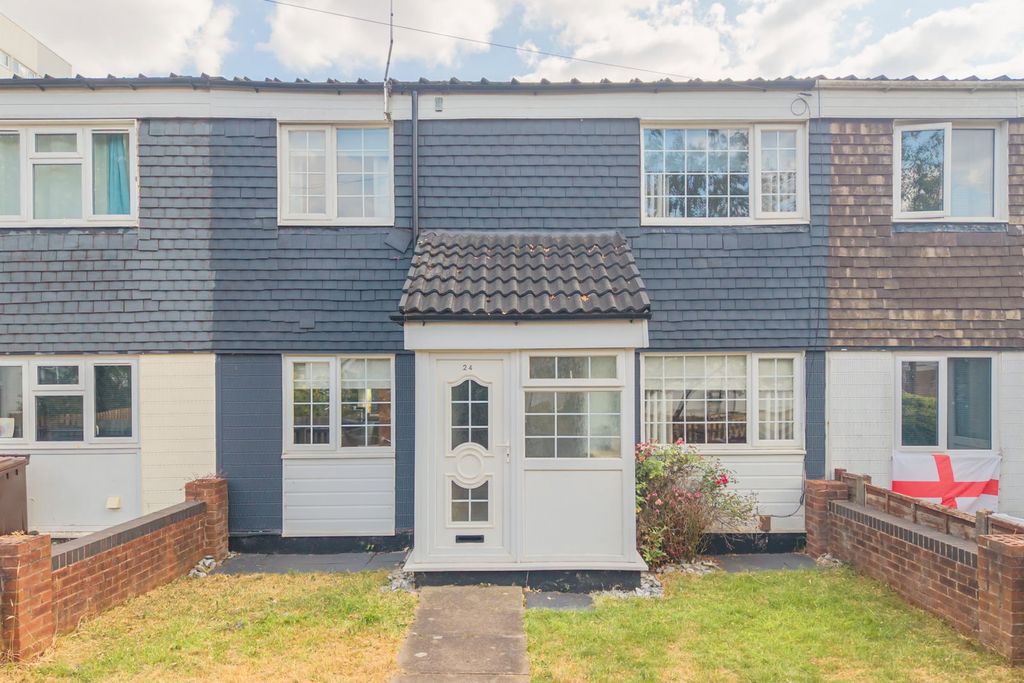Property photo 1 of 18