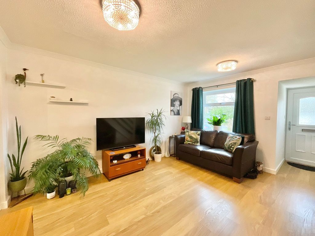 Property photo 3 of 21