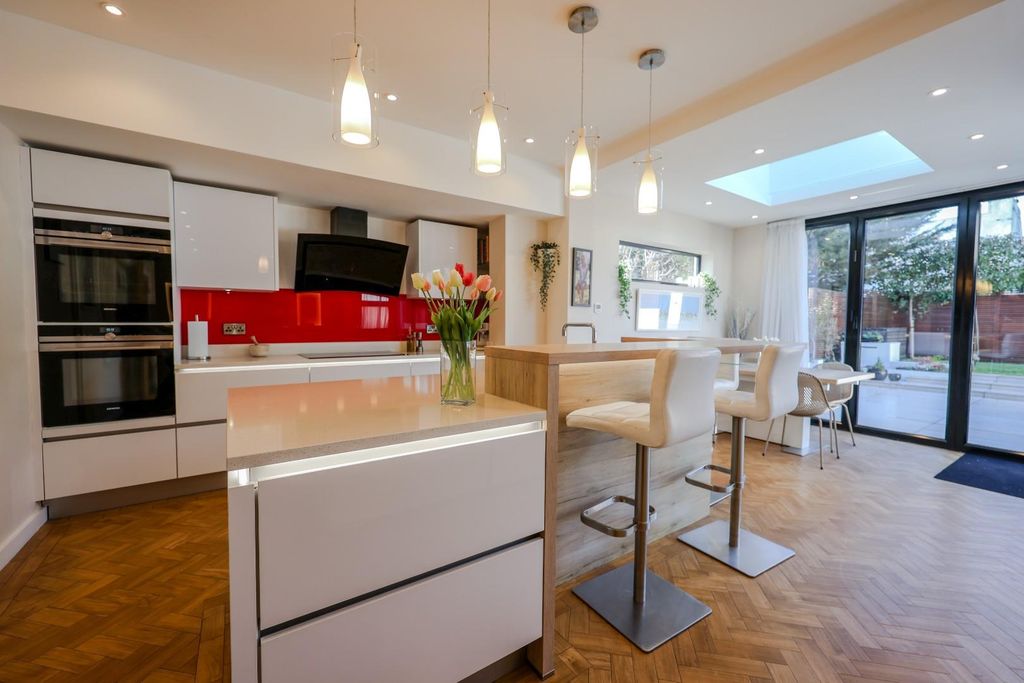 Property photo 2 of 37 Kitchen